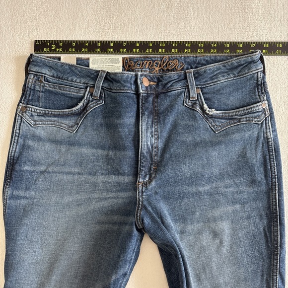 NWT Wrangler Retro High Rise Flare Womens Jeans 33x32 Western Rodeo Wide Leg - Picture 9 of 14